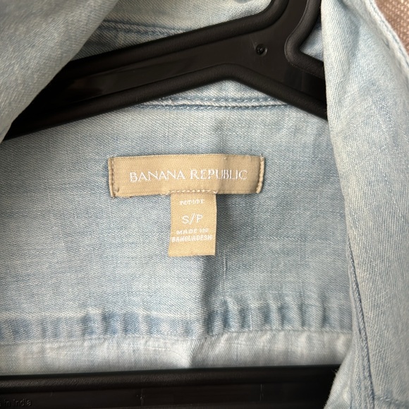 Banana Republic Denim Button Down Shirt - Picture 3 of 8